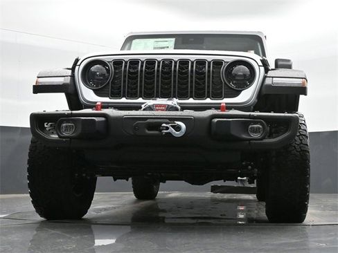 Used 2024 Jeep Wrangler Unlimited Rubicon w/ Capability Package image 42