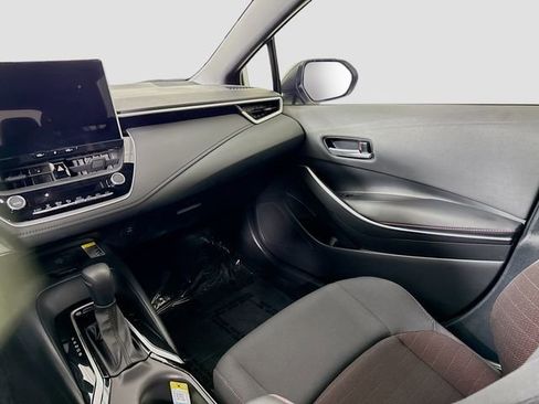 Certified 2025 Toyota Corolla SE w/ SE Premium Package image 22