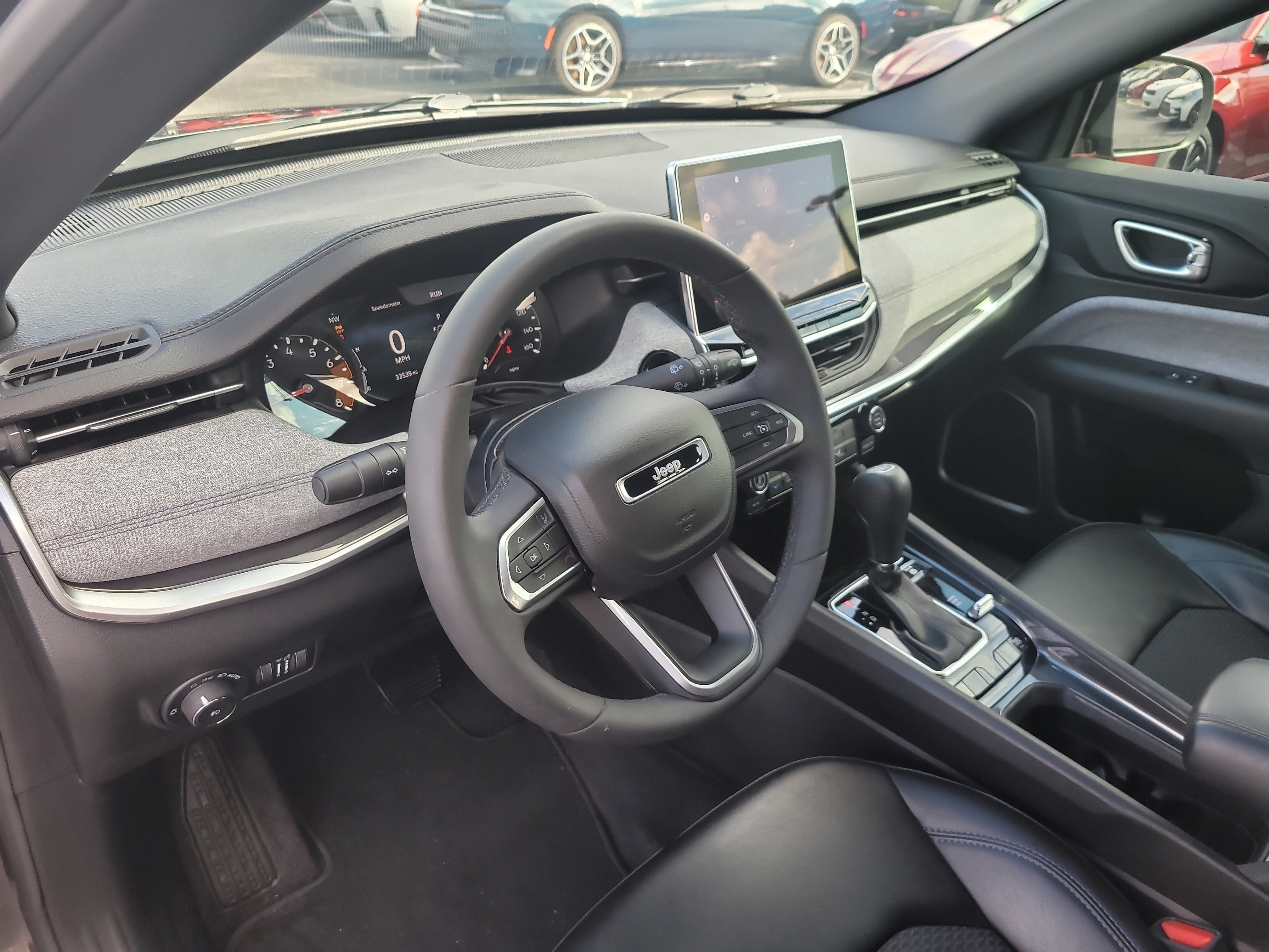 Used 2023 Jeep Compass Latitude AWD/4WD image 19