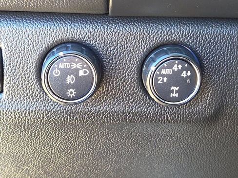 Used 2016 GMC Canyon SLT w/ Driver Alert Package image 25