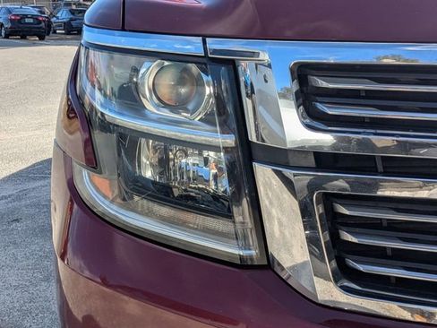 Used 2017 Chevrolet Suburban Premier image 10