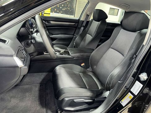 Used 2019 Honda Accord LX image 15