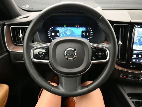 Used 2023 Volvo XC60 B5 Ultimate w/ Protection Package Premier AWD/4WD image 24