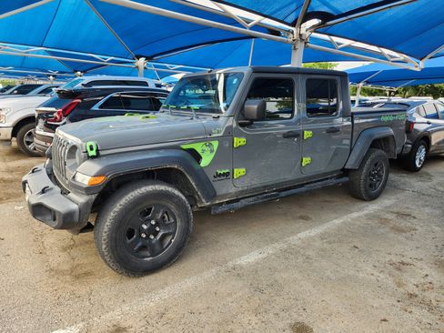 Used 2021 Jeep Gladiator Sport AWD/4WD image 2