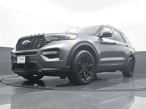 Used 2023 Ford Explorer ST w/ Equipment Group 401A image 8