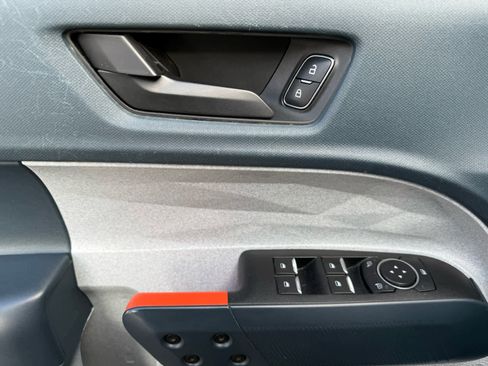 Used 2022 Ford Maverick XLT image 10