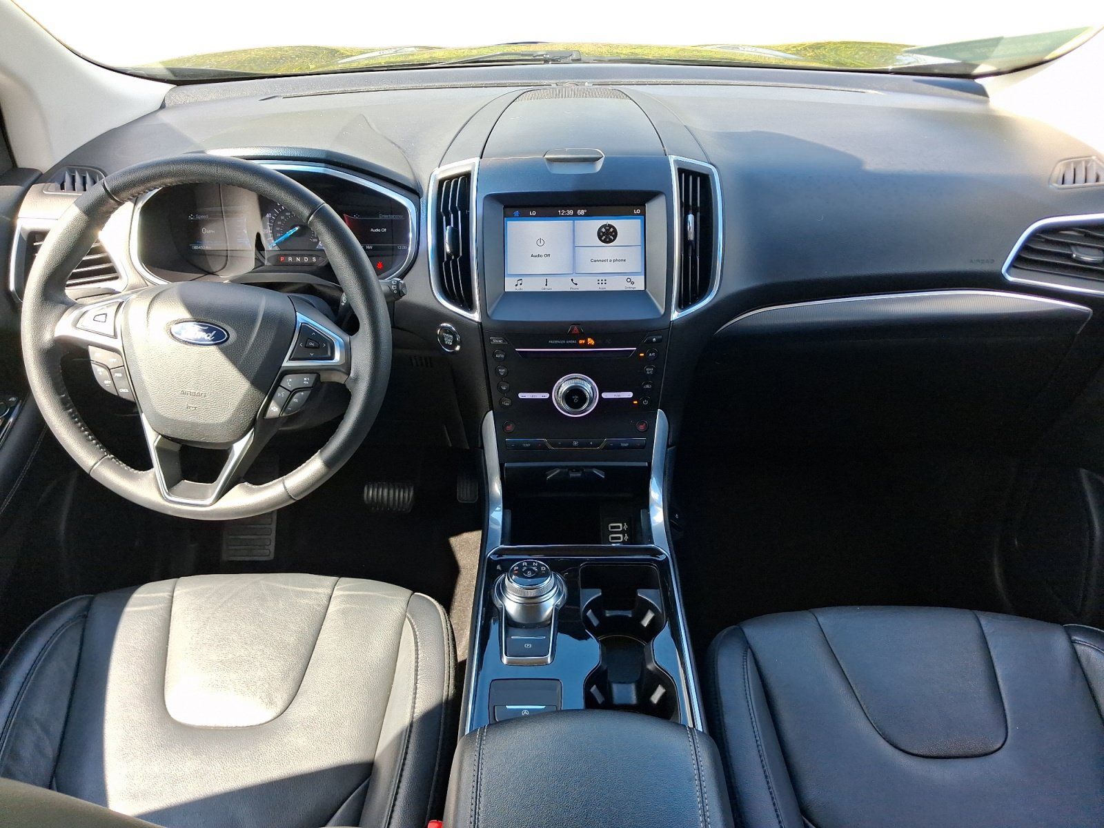 Used 2019 Ford Edge Titanium FWD image 12