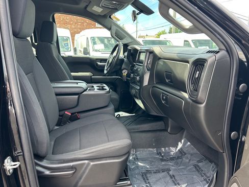 Used 2021 Chevrolet Silverado 1500 Custom AWD/4WD image 17