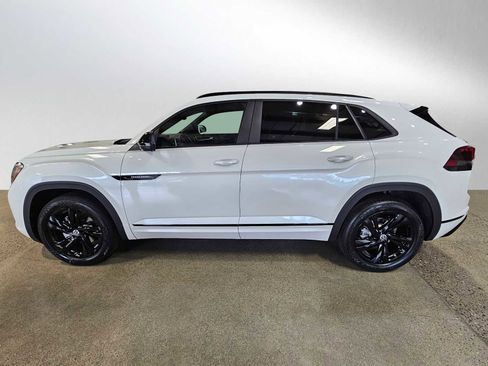 New 2026 Volkswagen Atlas Cross Sport SEL R-Line image 4