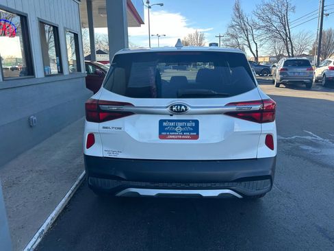 Used 2021 Kia Seltos LX image 18
