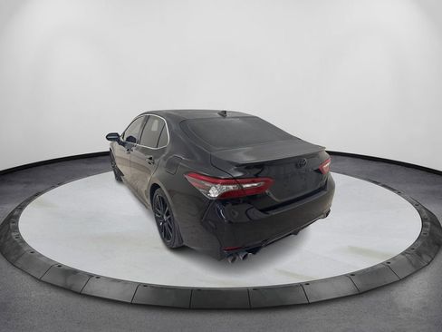 Used 2021 Toyota Camry XSE FWD image 7