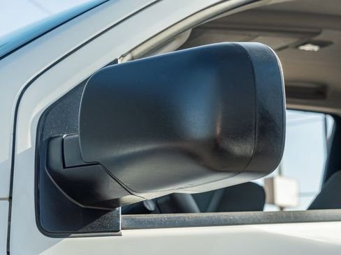 Used 2006 Nissan Titan XE w/ (W04) Preferred Pkg image 10