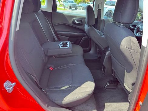 Used 2018 Jeep Compass Sport AWD/4WD image 24