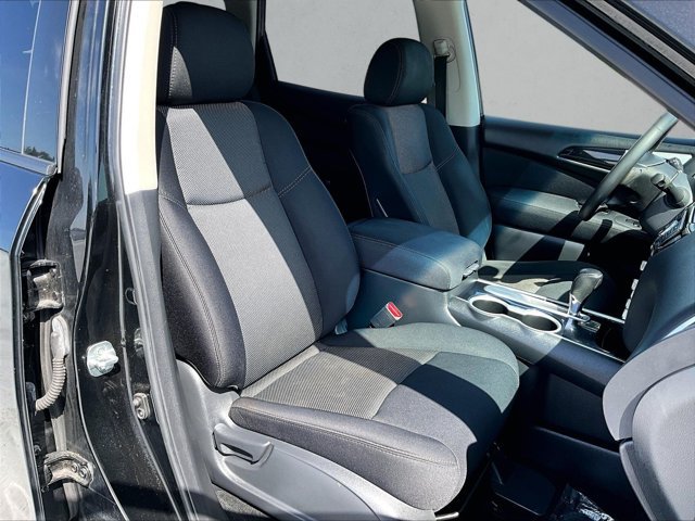 Used 2017 Nissan Pathfinder SV FWD image 9