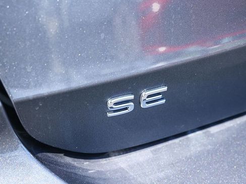 New 2025 Volkswagen Taos SE image 14