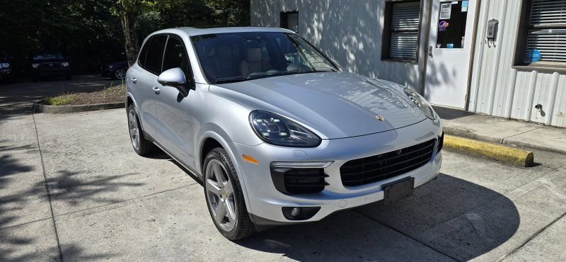 Used 2018 Porsche Cayenne Platinum Edition AWD/4WD image 7