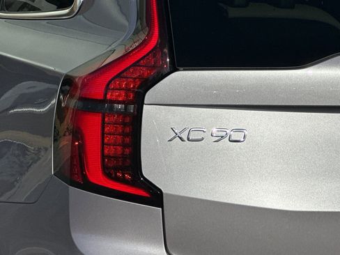 New 2026 Volvo XC90 B5 Plus image 7