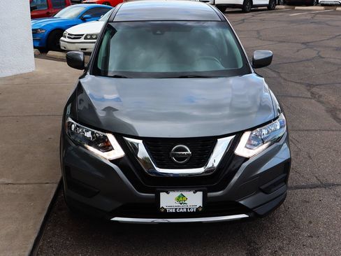 Used 2020 Nissan Rogue S FWD image 15