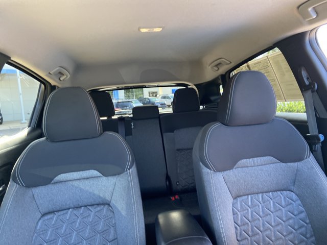 Used 2025 Nissan Kicks SV FWD image 19