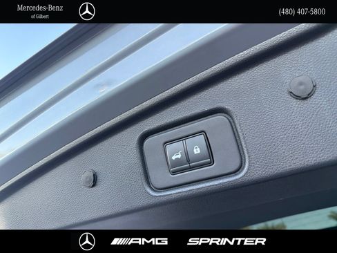 Used 2025 Nissan Pathfinder Platinum w/ Cargo Package FWD image 9