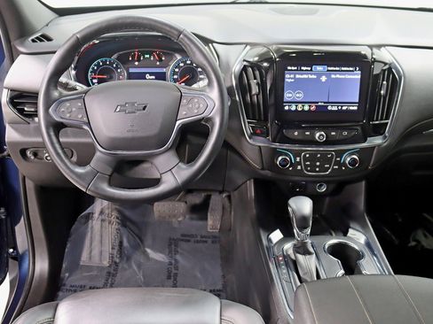 Used 2023 Chevrolet Traverse LT w/ Midnight/Sport Edition AWD/4WD image 13