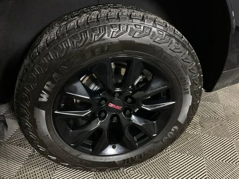 Used 2024 GMC Yukon AT4 w/ AT4 Premium Package image 48