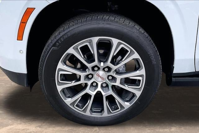 Used 2026 GMC Yukon Denali w/ Denali Reserve Package AWD/4WD image 34