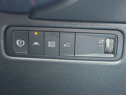 Used 2026 Chevrolet Equinox EV LT w/ Convenience Package II image 30