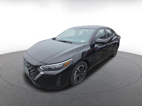 Used 2025 Nissan Sentra SV image 3