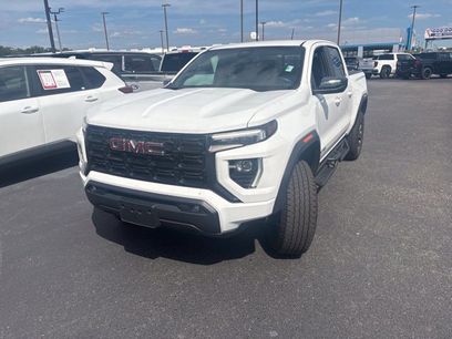 Used 2024 GMC Canyon Elevation w/ Convenience Package