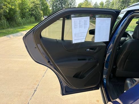 Used 2023 Chevrolet Equinox RS w/ RS Leather Package FWD image 49