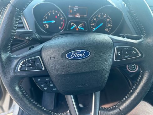Used 2017 Ford Escape Titanium FWD image 18