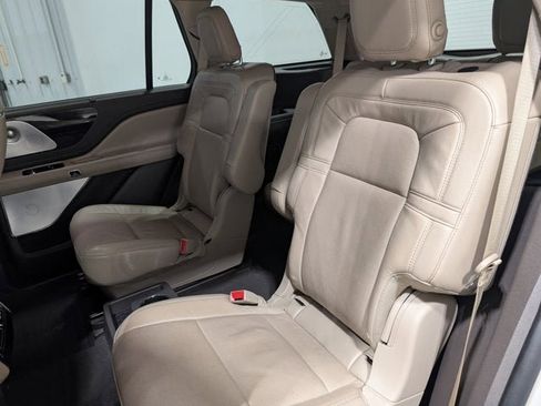 Used 2020 Lincoln Aviator Reserve w/ Equipment Group 202A image 16