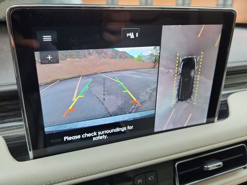 Used 2020 Lincoln Aviator Black Label Grand Touring w/ Class IV Trailer Tow Package image 25