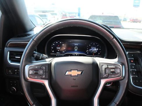 Used 2023 Chevrolet Tahoe Premier AWD/4WD image 40