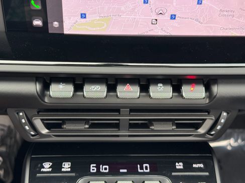 Used 2024 Porsche 911 Carrera T image 32