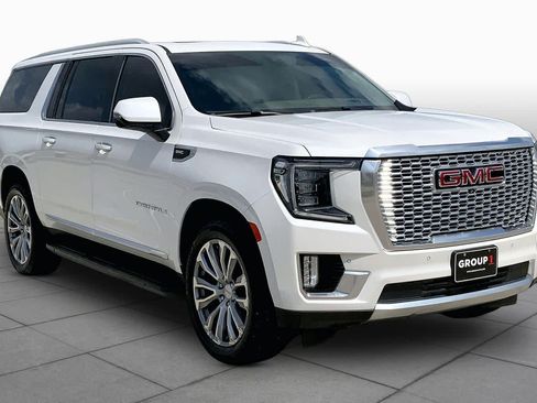 Used 2021 GMC Yukon XL Denali RWD image 2