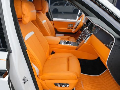 Used 2024 Rolls-Royce Cullinan image 54