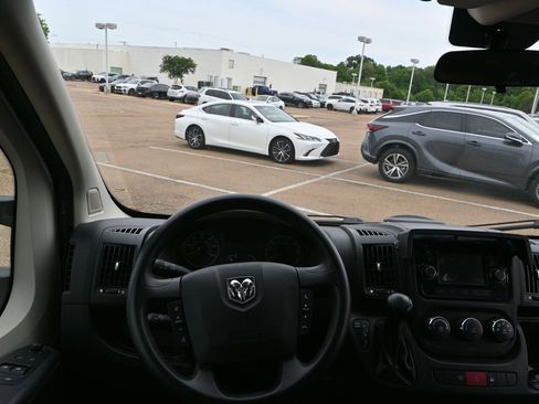 Used 2017 RAM ProMaster 3500 w/ Interior Convenience Group image 25