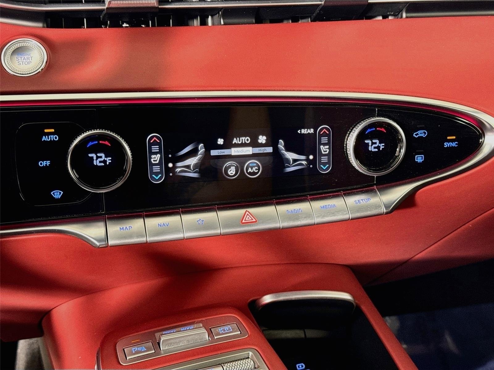 Certified 2023 Genesis GV70 2.5T w/ Sport Prestige Package AWD/4WD image 18