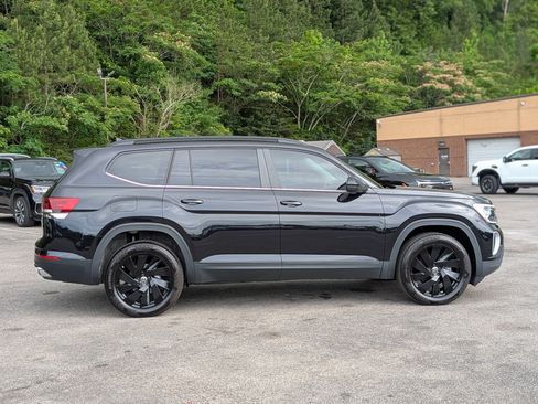 Used 2025 Volkswagen Atlas SE w/ Black Wheel Package AWD/4WD image 10