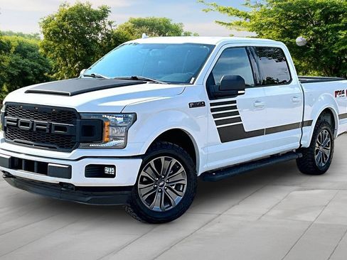 Used 2018 Ford F150 XLT w/ Equipment Group 302A Luxury AWD/4WD image 12