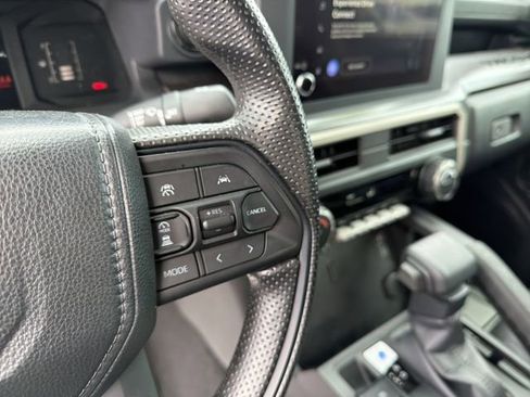 Used 2024 Toyota Tacoma SR5 AWD/4WD image 20