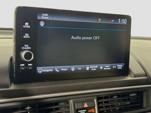 Used 2024 Honda Pilot Touring image 15