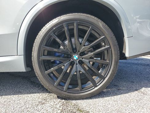 Used 2025 BMW X5 sDrive40i w/ M Sport Package image 13