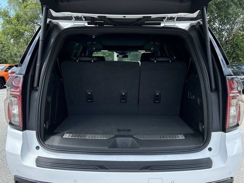 Used 2024 Chevrolet Tahoe RST w/ Luxury Package AWD/4WD image 12