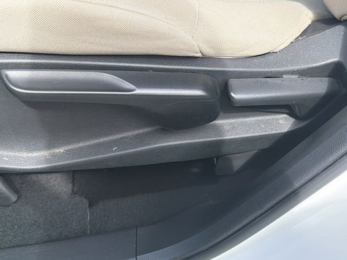 Used 2021 Honda CR-V LX image 24