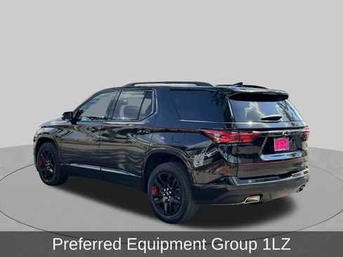 Used 2023 Chevrolet Traverse Premier w/ Redline Edition FWD image 3
