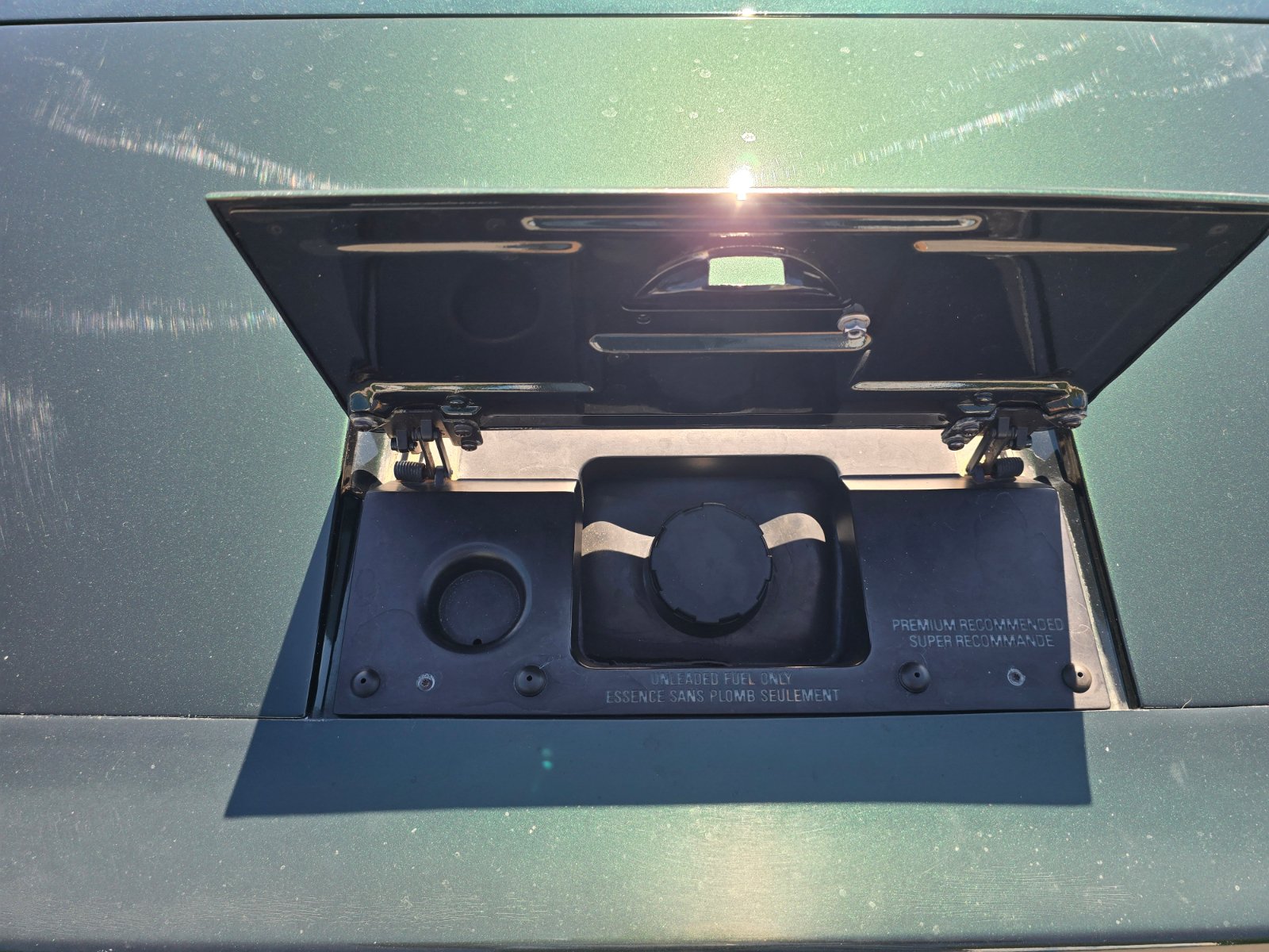 Used 1991 Chevrolet Corvette Convertible RWD image 12