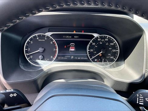 Used 2025 Nissan Rogue SV FWD image 19